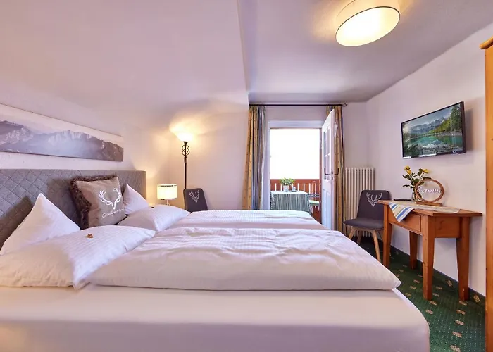 بيت ضيافة Gaestehaus Angela جارمش بارتنكيرشن