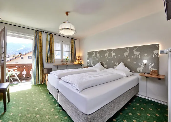 Gaestehaus Angela Pensjonat Garmisch-Partenkirchen