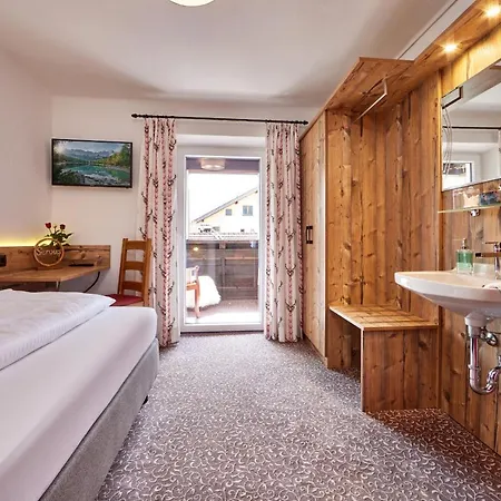 Gaestehaus Angela Guest house Garmisch-Partenkirchen